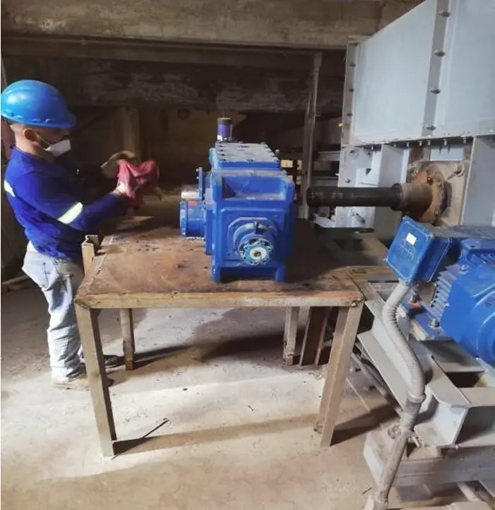 Mantenimiento de Reducto para Transportador de Clinker