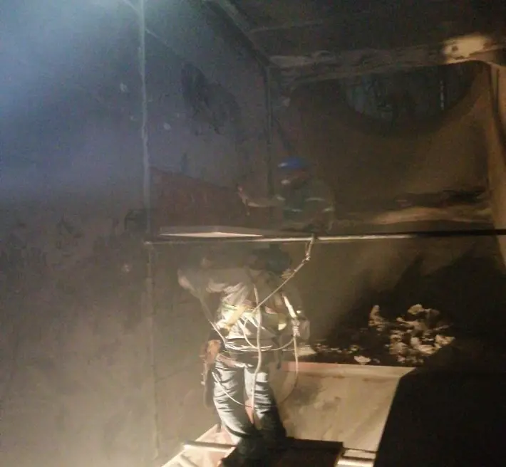 Instalación de Blindaje Antidesgaste en Tolva de Colector de Mangas