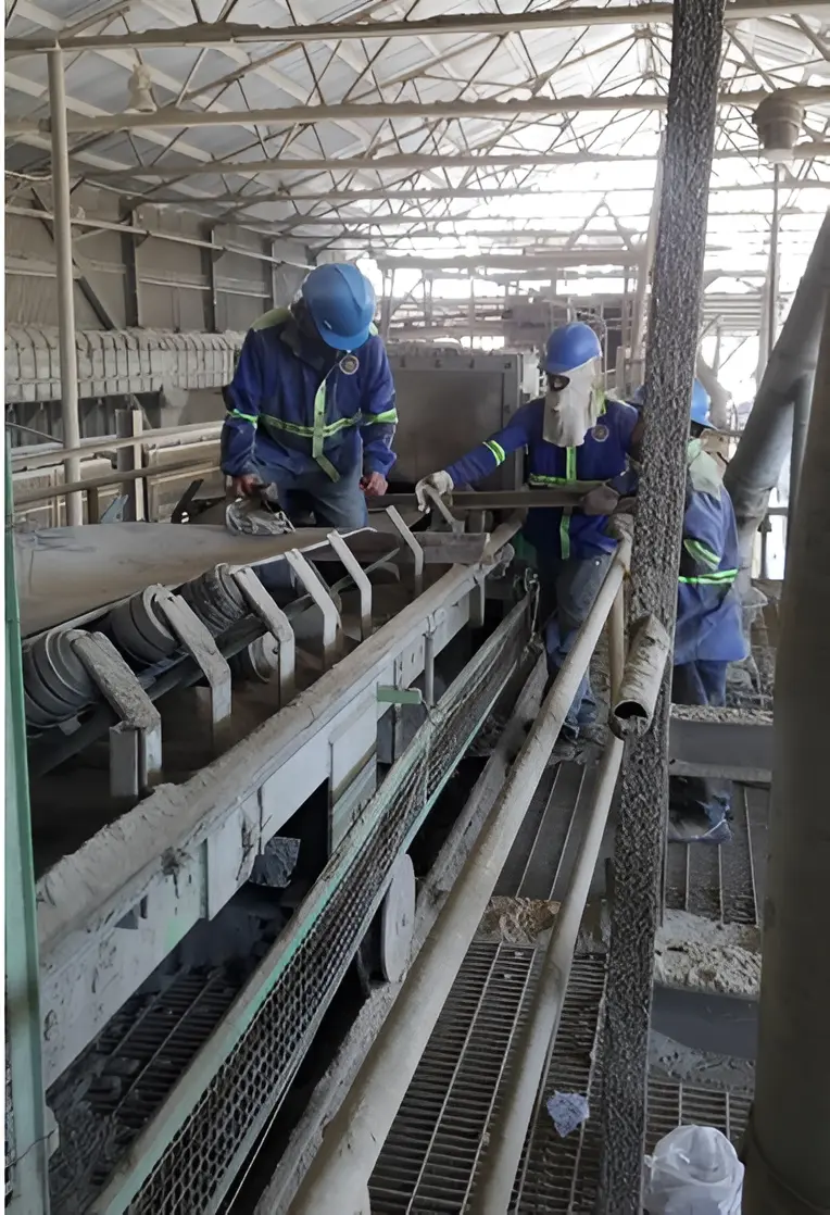 Desmontaje e Instalación de Banda Transportadora de Cemento